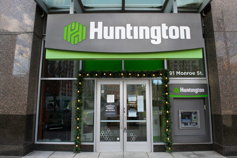 Huntington Bank Closing 13 Michigan Branches